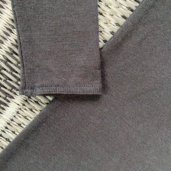 🔥HOST PICK!! 🔥Wilfred free off shoulder dress 24 hour drop!!!! - Picture 2 of 3